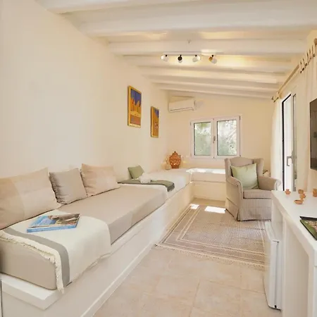 Santa Maria Villa