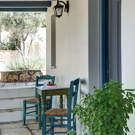 Santa Maria Villa *